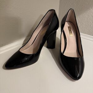 Louise et Cie Women’s Black Point Toe Heels Size‎  8